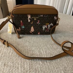 Michael Kors Jet Set Girl Cross Body